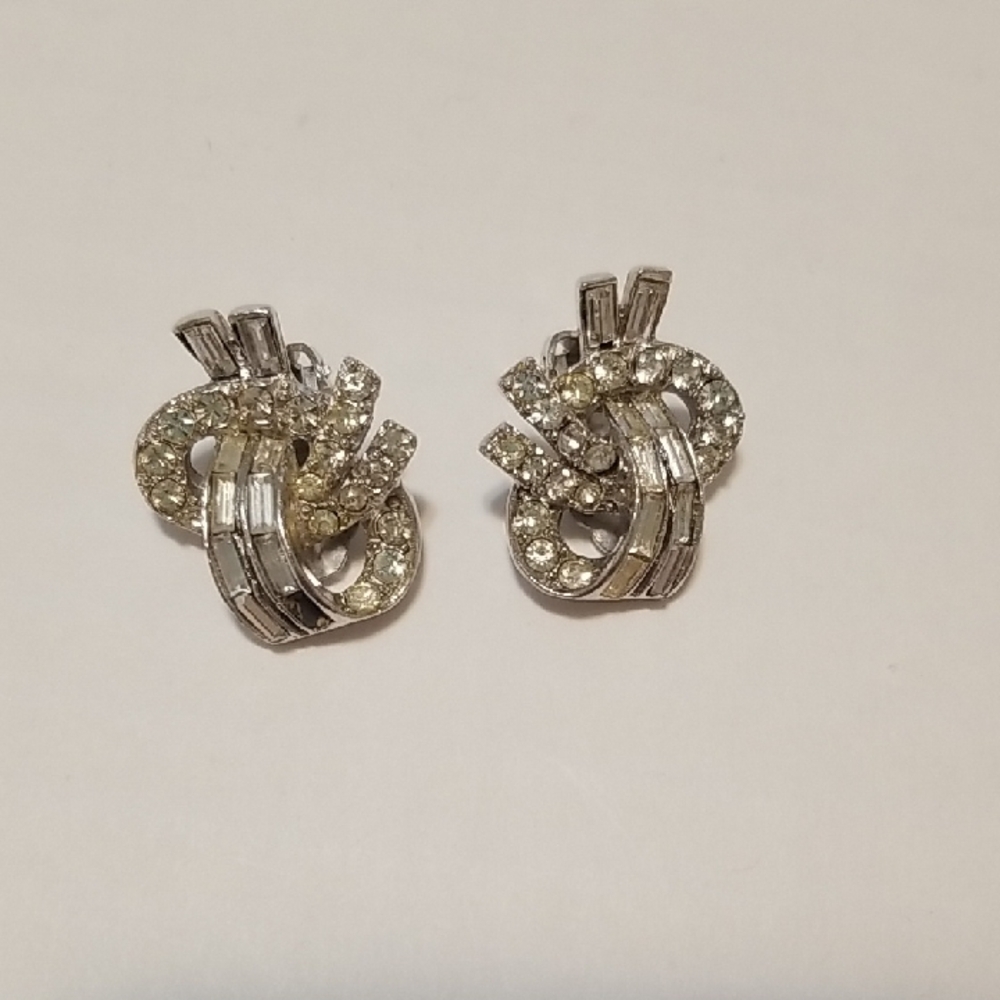 Silver-Tone Crystal Knot Clip Earrings - Dell Vintage Pretty